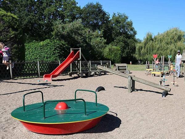 Mobil Home Xxl2 4 Chambres - Camping Les Bois Du Bardelet Poilly-lez-Gien Εξωτερικό φωτογραφία